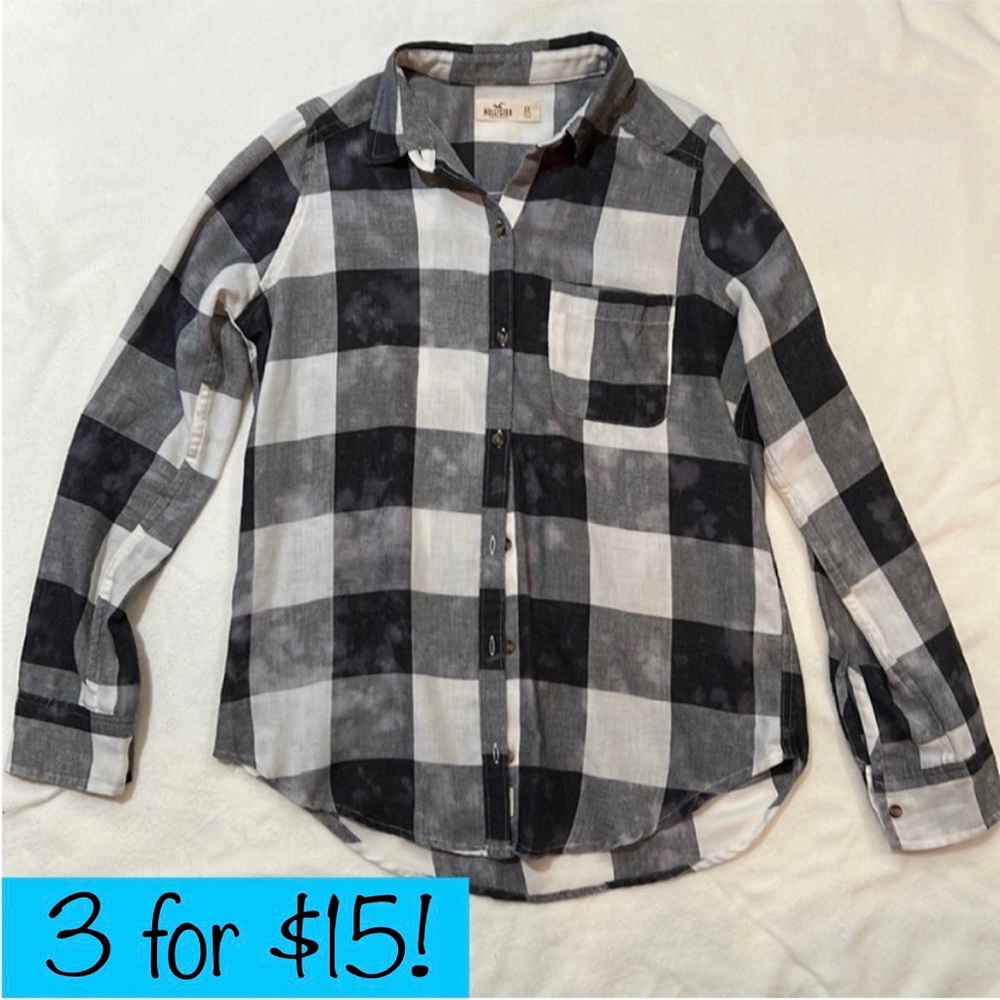 Hollister Black Dark Gray and White Distressed Plaid Button Down Shirt XS